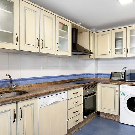 Residencial Camino Del Tejar Сasa de vacaciones